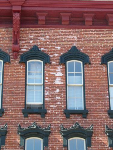 Detailed view showing window heads and cornice – June 2005; OHT, 2005