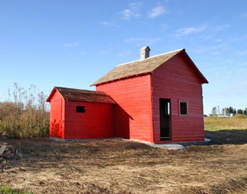 Secondary elevations, from the northeast, of the Gilbert Plains Beef Ring Building, Gilbert Plains, 2007; Historic Resources Branch, Manitoba Culture, Heritage, Tourism and Sport, 2007
