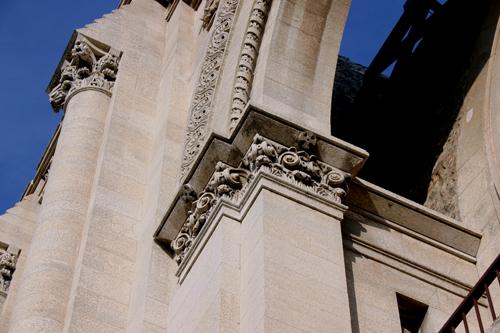 Detail view of St. Boniface Cathedral, Winnipeg, 2006; Historic Resources Branch, Manitoba Culture, Heritage, Tourism and Sport, 2006