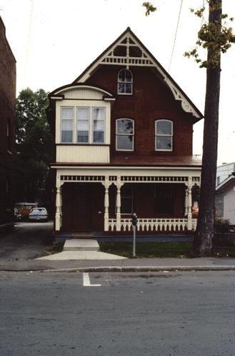 Built in 1887, the type of house was popular as it offered spacious living, privacy on a small lot; City of Ottawa 2005
