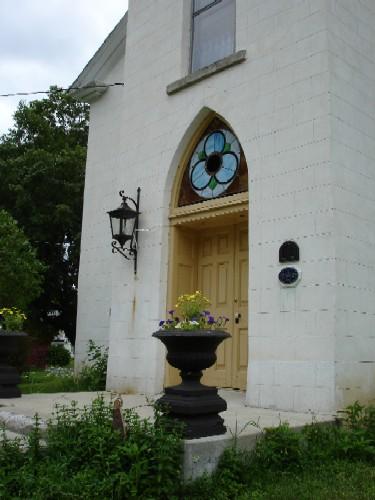 front entrance detail; Rideau Heritage Initiative 2006