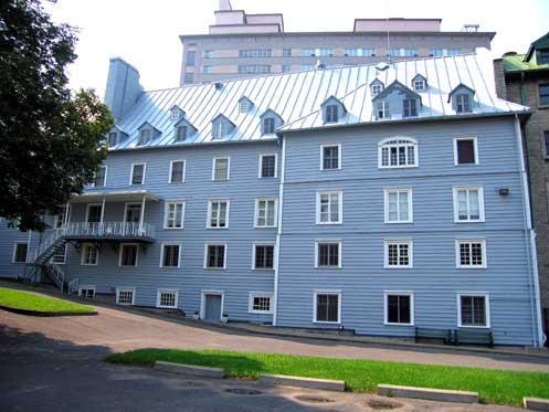 Aile du jardin du Monastère-des-Augustines-de-l'Hôtel-Dieu-de-Québec; Ministère de la Culture, des Communications et de la Condition féminine, Jean-François Rodrigue, 2005