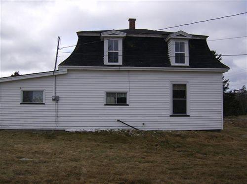 Side elevation, Moses Atkinson House, Stoney Island, NS, 2008.; Department of Tourism, Culture and Heritage, Province of Nova Scotia 2008