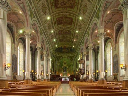 Intérieur de l'église de Saint-Romuald; Conseil du patrimoine religieux du Québec, 2003
