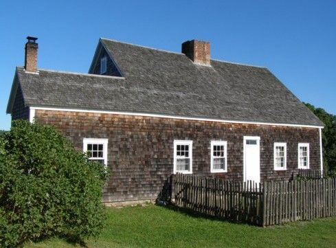 Rear Elevation, Rosebank Cottage, New Ross, Nova Scotia, 2007.; Heritage Division, Nova Scotia Department of Tourism, Culture and Heritage, 2007.