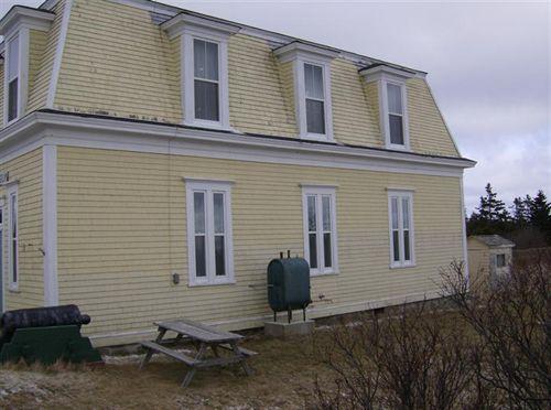 Side elevation, Archelaus Smith Museum, Centreville, NS, 2008.; Department of Tourism, Culture and Heritage, Province of Nova Scotia 2008