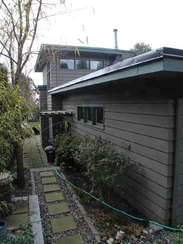 Exterior view of the Saba Residence; City of Vancouver, 2006