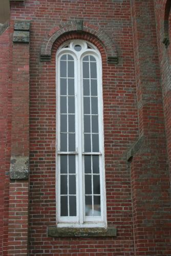 Showing round arch window detail; Town of Montague, 2006