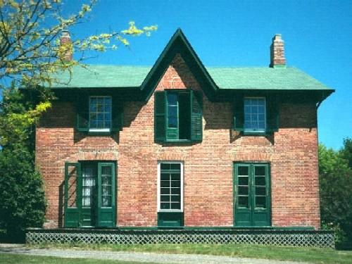 Pre-restoration/renovation, 2002; Town of Aurora