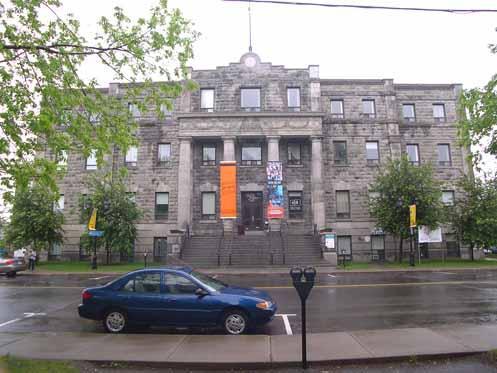 Ancien palais de justice de Saint-Jérôme; Ministère de la Culture, des Communications et de la Condition féminine, Jean-François Rodrigue, 2004