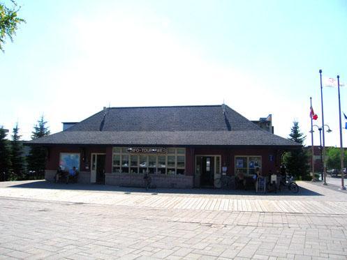 Gare de Saint-Jérôme; Ministère de la Culture, des Communications et de la Condition féminine, Jean-François Rodrigue, 2005
