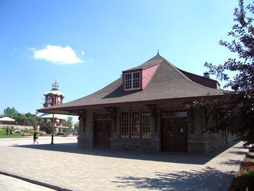 Gare de Saint-Jérôme; Ministère de la Culture, des Communications et de la Condition féminine, Jean-François Rodrigue, 2005