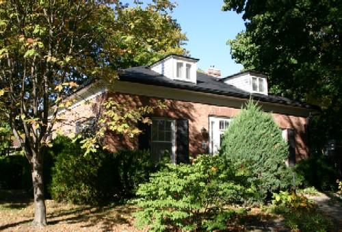 Front facade, corner view; Susan Schappert, 2007