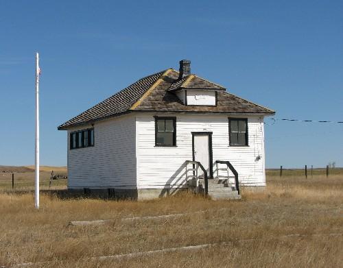 View of front and west elevations, 2007.; Government of Saskatchewan, Marvin Thomas, 2007.