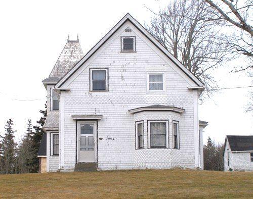 Front elevation of the Knowles Porter House, Arcadia, Yarmouth County, NS, 2008.; Heritage Division, NS Dept. of Tourism, Culture and Heritage, 2008