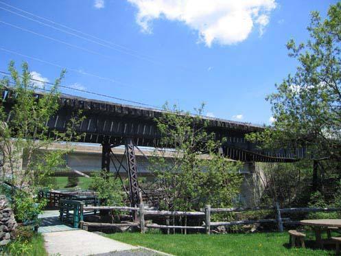 Voie ferrée et pont de fer du Quebec Central; Ministère de la Culture, des Communications et de la Condition féminine, Jean-François Rodrigue, 2005