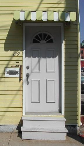 This image provides a view of the main entrance of the building, 2005.; City of Saint John
