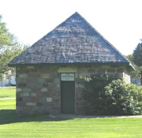 Old Stone School in Saskatoon, 2007.; City of Saskatoon, Kathlyn Szalasznyj, 2007.