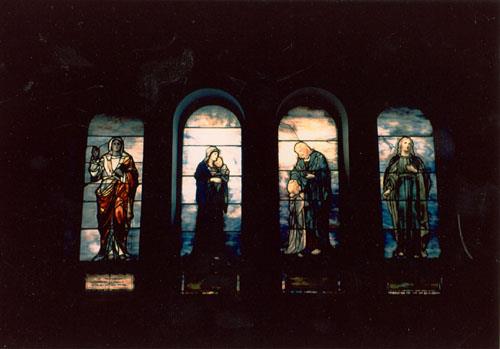 Interior view of the Erskine and American United Church National Historic Site of Canada, showing the Tiffany’s religious stained glass windows.; Archives de l'Église Unie/United Church Archives