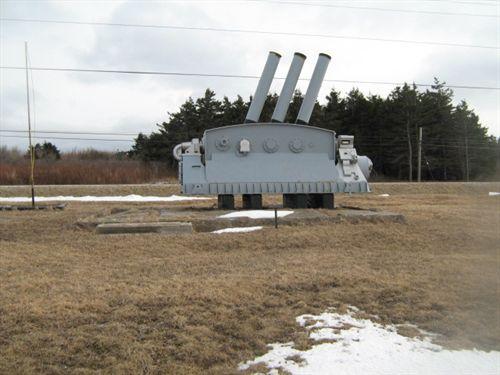 Gun emplacements, Fort Petrie, New Victoria, NS, 2008.; Heritage Division, NS Dept. of Tourism, Culture and Heritage, 2008