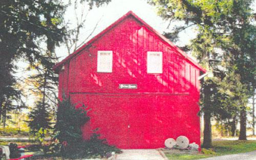 General view of the drive house.; Erland Lee (Museum) House / Maison Musée Erland Lee