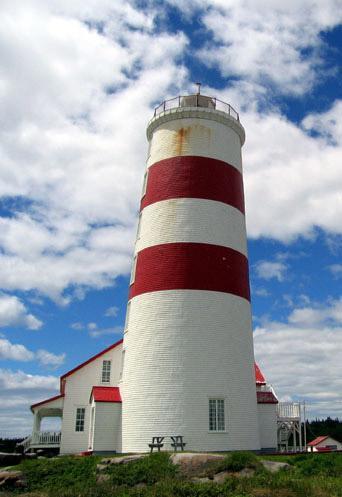 Phare de Pointe-des-Monts; Ministère de la Culture, des Communications et de la Condition féminine, Jean-François Rodrigue, 2005