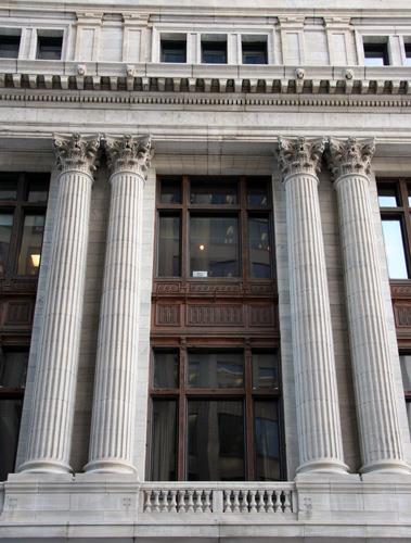 Detail view of the Chamber of Commerce Building, Winnipeg, 2006; Historic Resources Branch, Manitoba Culture, Heritage, Tourism and Sport, 2006