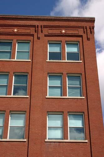 Wall and window detail of Western Glove Works, Winnipeg, 2007; Historic Resources Branch, Manitoba Culture, Heritage and Tourism, 2007