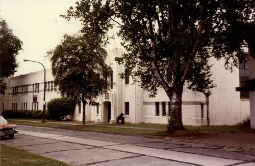 General view of the Bessborough Armoury, 1987.; Parks Canada Agency / Agence Parcs Canada, 1987