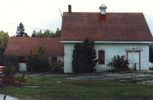 View of the north elevation of the Fog Alarm building at Mississagi Strait.; Transport Canada / Transports Canada