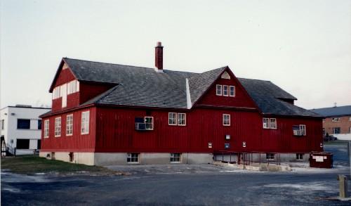 General view of the Carpenter's Shop at the Central Experimental Farm, Ottawa.; Agence Parcs Canada / Parks Canada Agency