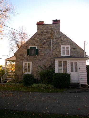 Maison Abraham-Dubois; Ministère de la Culture, des Communications et de la Condition féminine, Jean-François Rodrigue, 2004