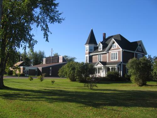 Showing context of parochial house and church; Alberton Historical Preservation Foundation, 2007
