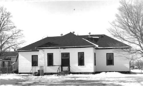 Rear view of the Armoury at Middleton, 1993.; Department of National Defence / Ministère de la Défense nationale, 1993.