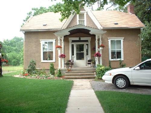 Front view of J. Ingles House; City of Niagara Falls