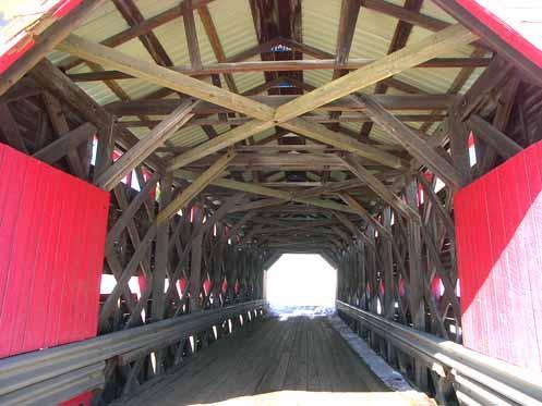 Pont couvert de Saint-Mathieu; Ministère de la Culture, des Communications et de la Condition féminine, Jean-François Rodrigue, 2005