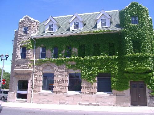 West side of the Old Imperial Bank; Photo taken by Katie Hemsworth, 2007
