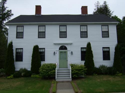 This photograph shows the symetrical five-bay front façade of the home, 2007.; Town of St. Andrews