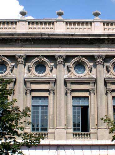 Détail du cinéma Rialto; Ministère de la Culture, des Communications et de la Condition féminine, Jean-François Rodrigue, 2004